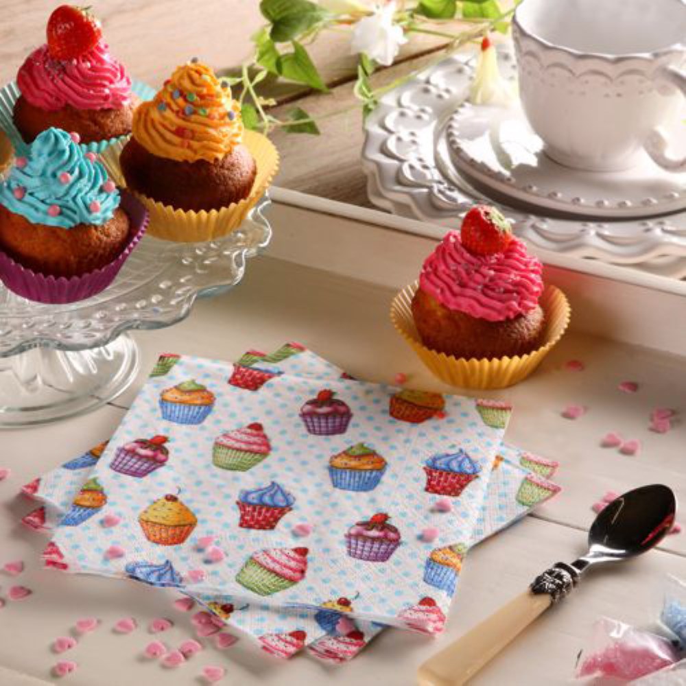 20 Servietten, 3-lagig 1/4-Falz 33 cm x 33 cm "Cupcakes"
