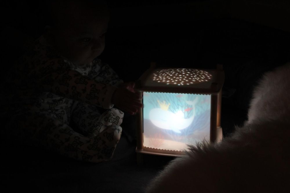 Nacht Licht - Laterne ReVOLUTION 2.0 - Ozean - Kabellos , Musik, Weinen Detektor, USB Aufladbar